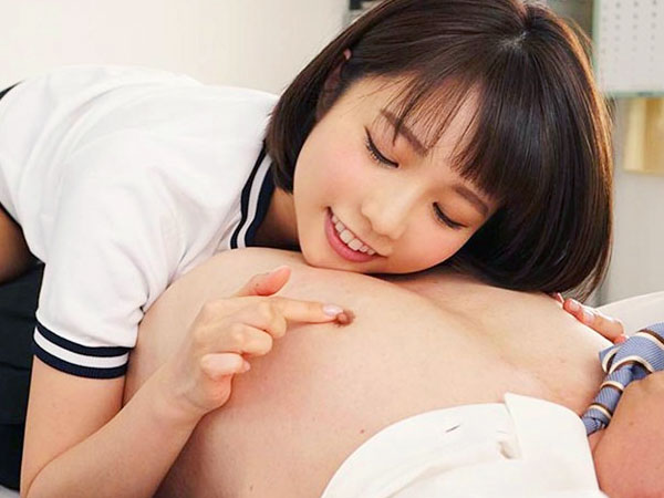 【女子校生】おじさんの乳首が大好きな淫乱JK!?乳首責めしながらチンポ挿入させて最後は口にザーメン射精させちゃう♥︎